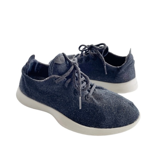Allbirds Women’s The Wool Runners Lace Up Sneakers in Charcoal 8 - Picture 1 of 8